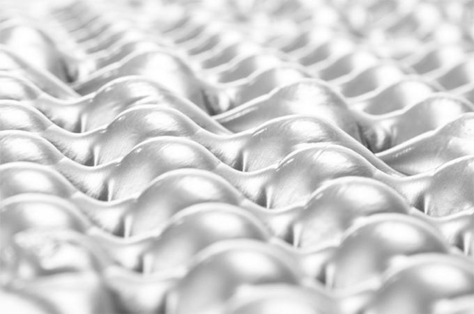 পাইকারি ডাবল ফোল্ডিং স্লিপ ম্যাটস হোয়াইট অ্যালুমিনিয়াম ফিল্ম বন্ধ সেল IXPE এক্সপিই ফোম স্লিপিং প্যাড জন্য জলরোধী ক্যাম্পিং 2 ব্যক্তি 2